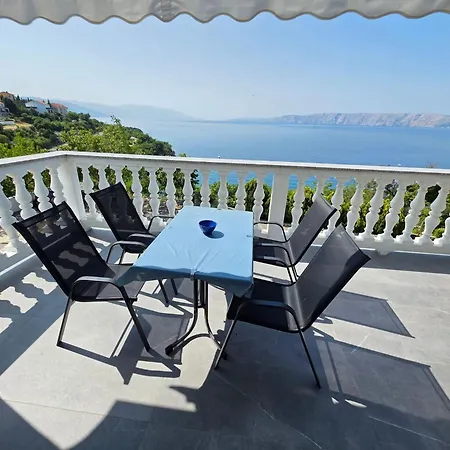 Fuer 4 Personen- 150m Vom Entfernt By Interhome * Novi Vinodolski