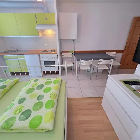 Fuer 4 Personen- 150m Vom Entfernt By Interhome Novi Vinodolski
