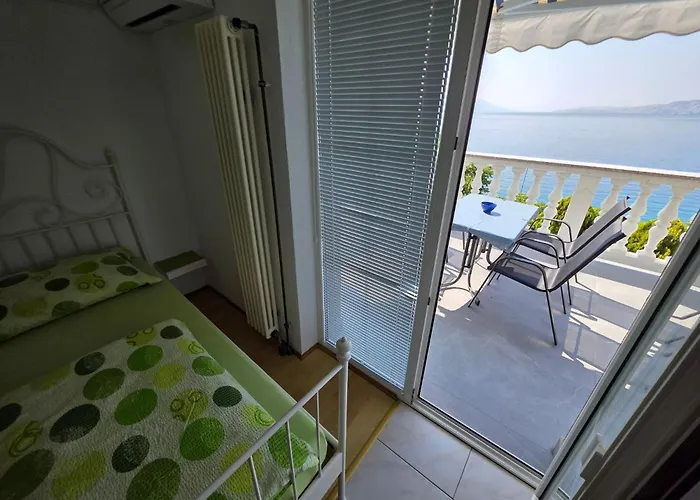 Fuer 4 Personen- 150m Vom Entfernt By Interhome Διαμέρισμα Novi Vinodolski