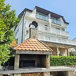 Fuer 4 Personen- 150m Vom Entfernt By Interhome *